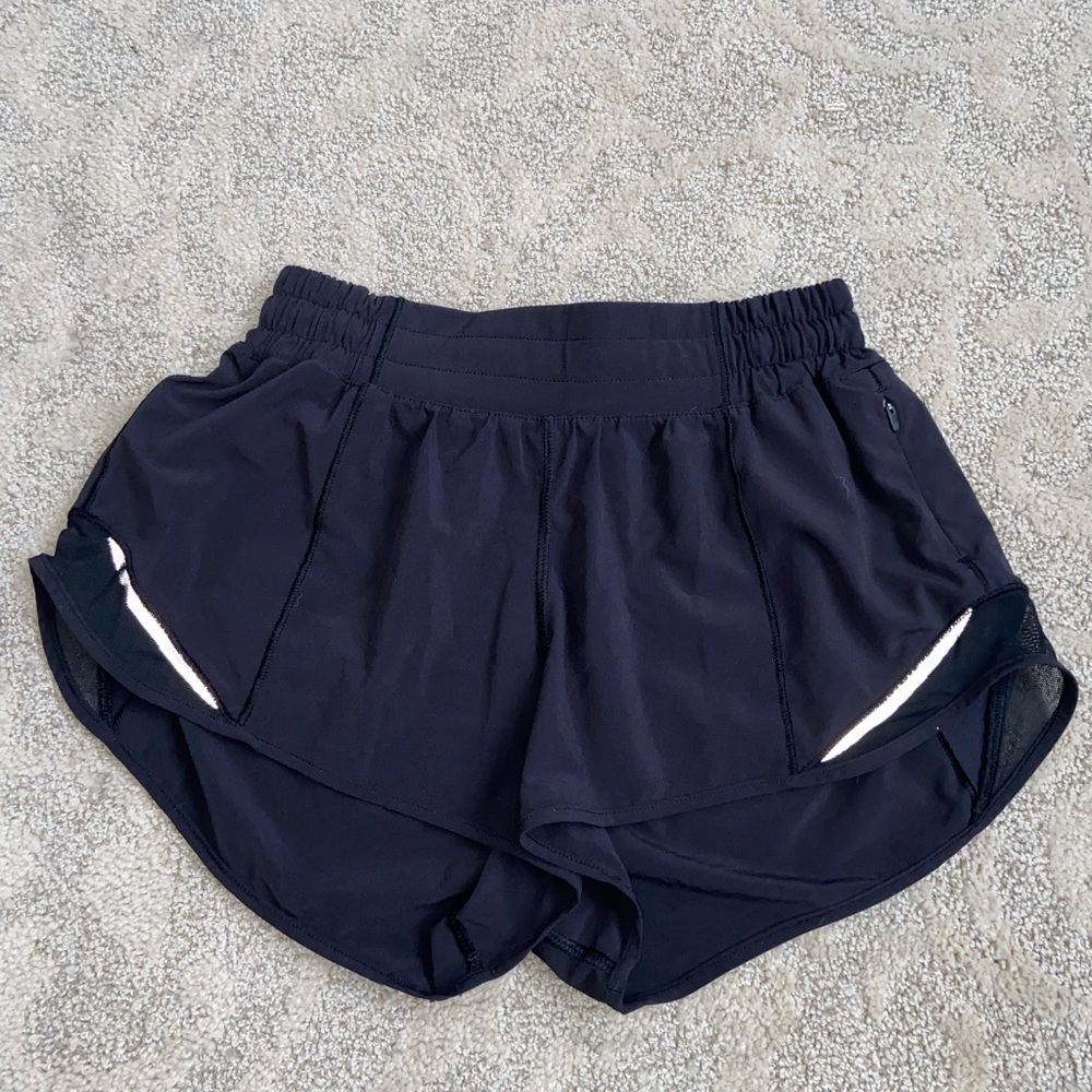 Lululemon Hotty hot shorts